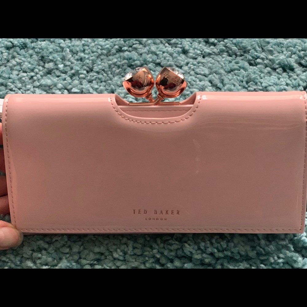 COPY - Ted Baker Wallet